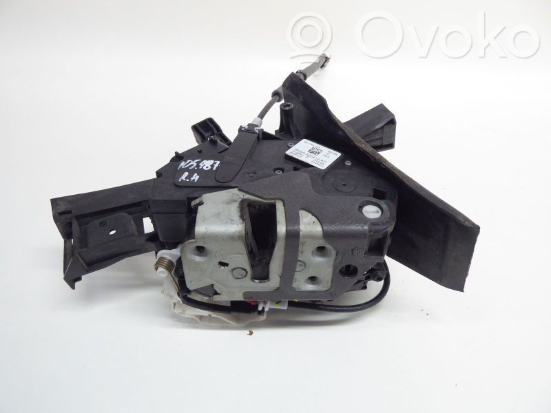 Ford Focus C-MAX Takaoven lukko 