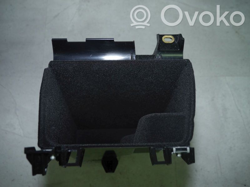 Muu sisätilojen osa   4KL857925B,4KL857925B