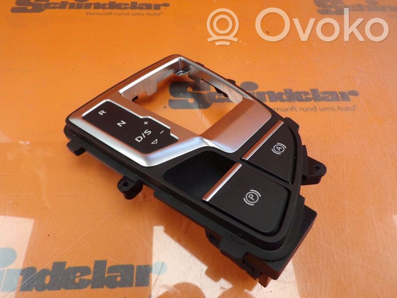 Audi Q7 4M Altra parte interiore 