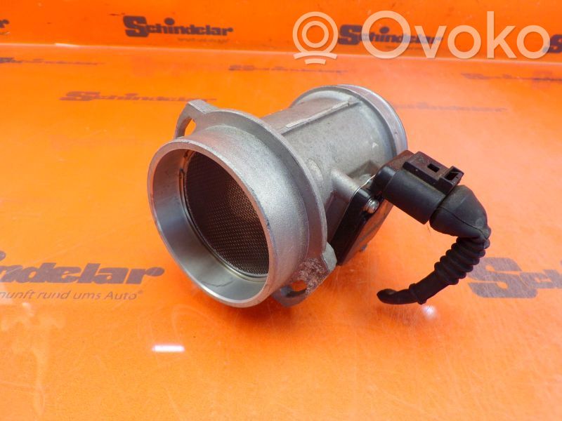 Audi A4 S4 B6 8E 8H Przepływomierz masowy powietrza MAF 