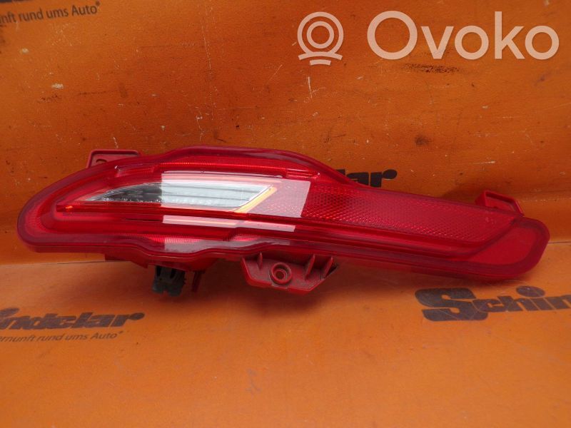 Rear/tail lights   92405J715,92405J715