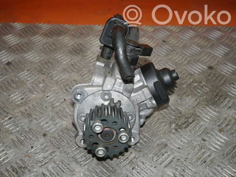 Volkswagen PASSAT B6 Pompa paliwa w zbiorniku 