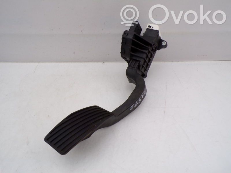 Gaspedal   13305804,13305804