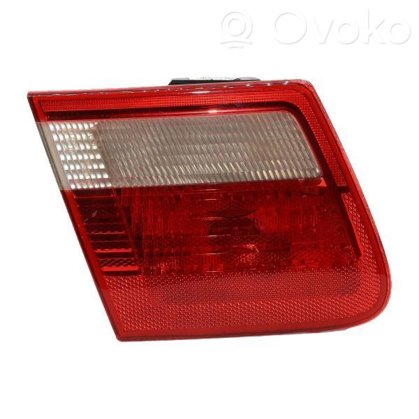 Rear/tail lights   8368759,8368759