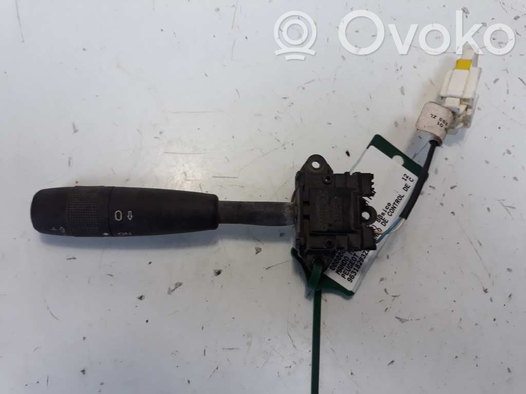 Peugeot 607 Butoane/comutatoare pe volan