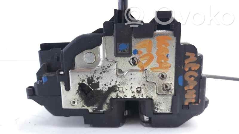 Cerradura de puerta trasera   825020002R,825020002R
