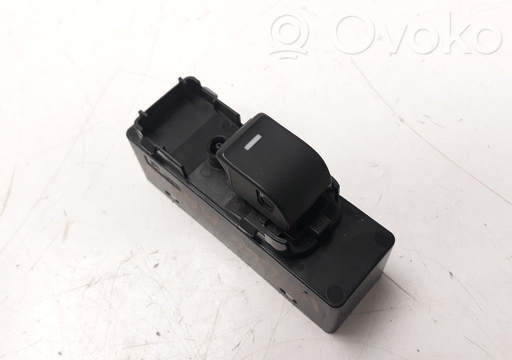 Interruptor del elevalunas eléctrico   KD4566370