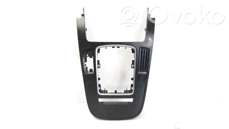 Audi A5 Sportback 8TA Alaverhoilu 