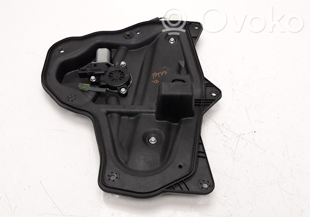 Mazda 3 III Rear door window regulator with motor 