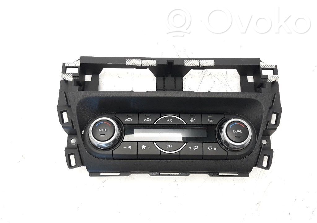 Mazda 3 III Climate control unit 