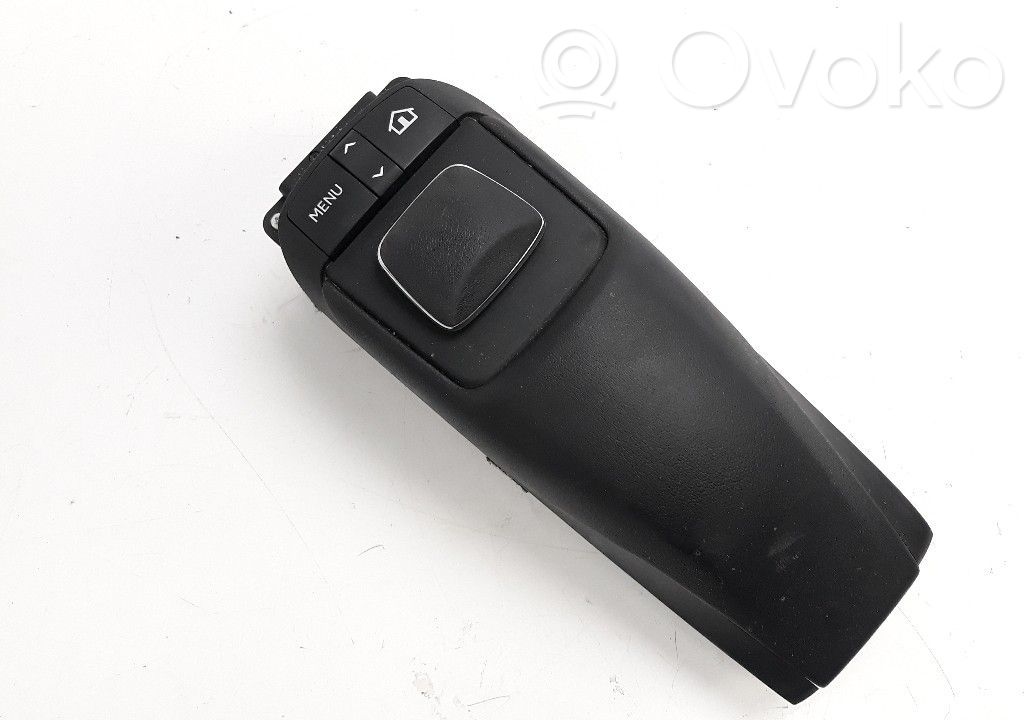 Lexus RX 450H Steering wheel buttons/switches 