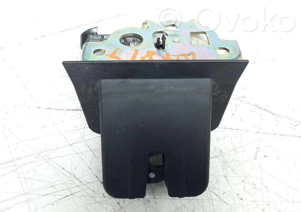 Audi A3 8Y Blocco chiusura del portellone