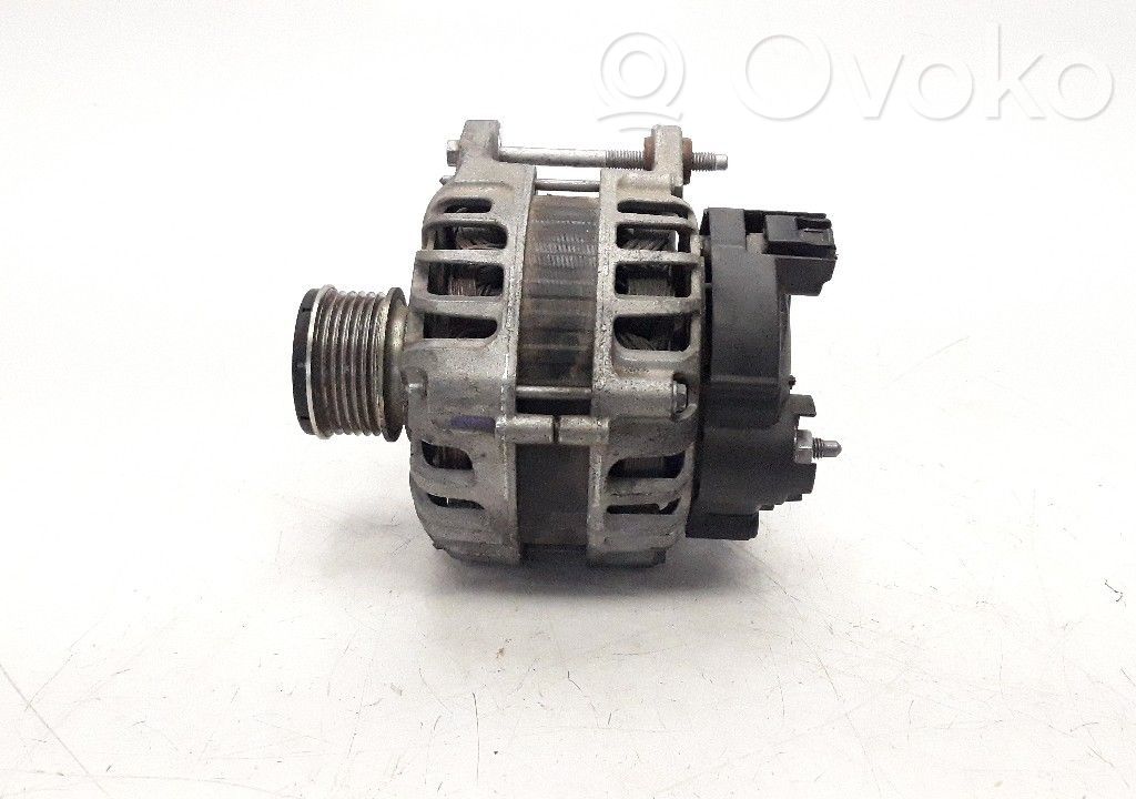 Renault Clio IV Generator/alternator 