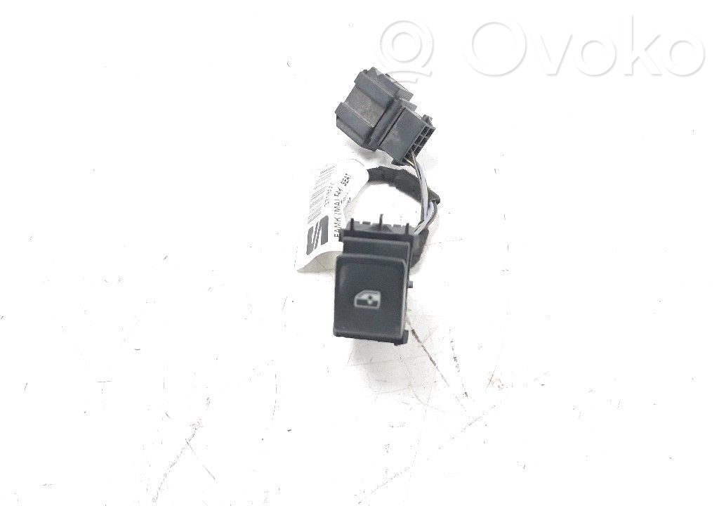 Electric window control switch   5F4971693