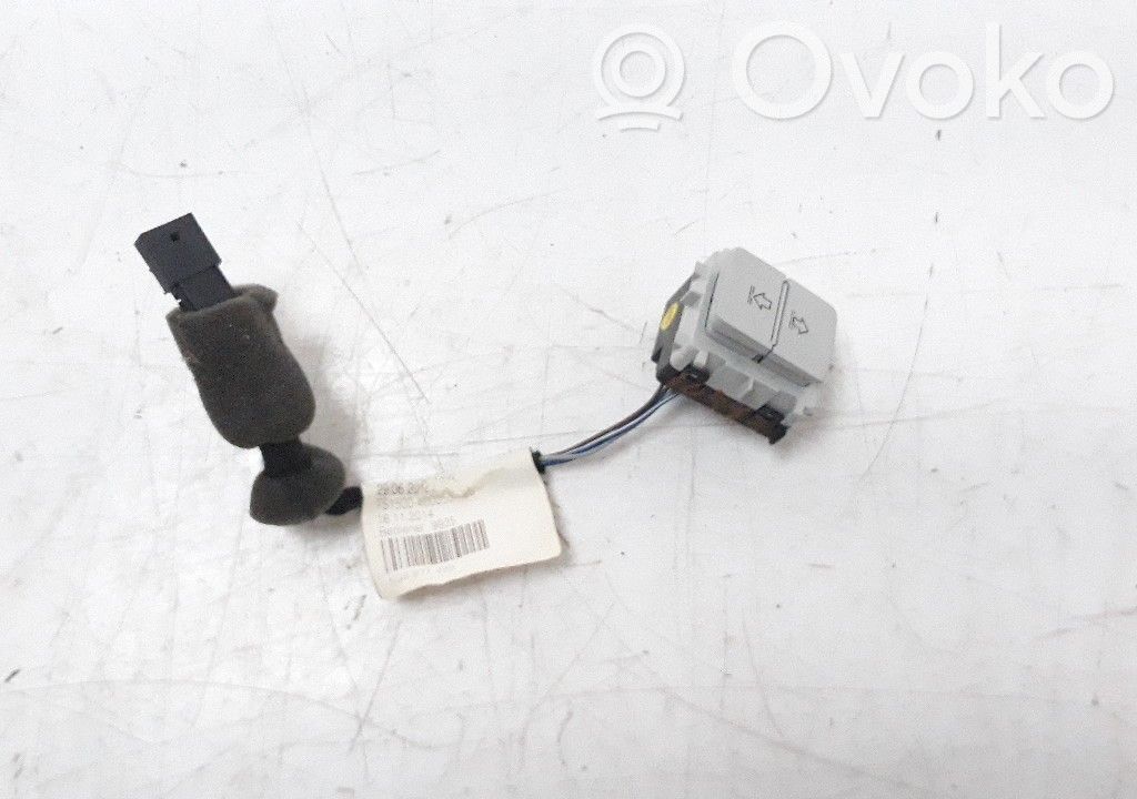 Volkswagen Golf SportWagen Interruttore/pulsante di controllo multifunzione 