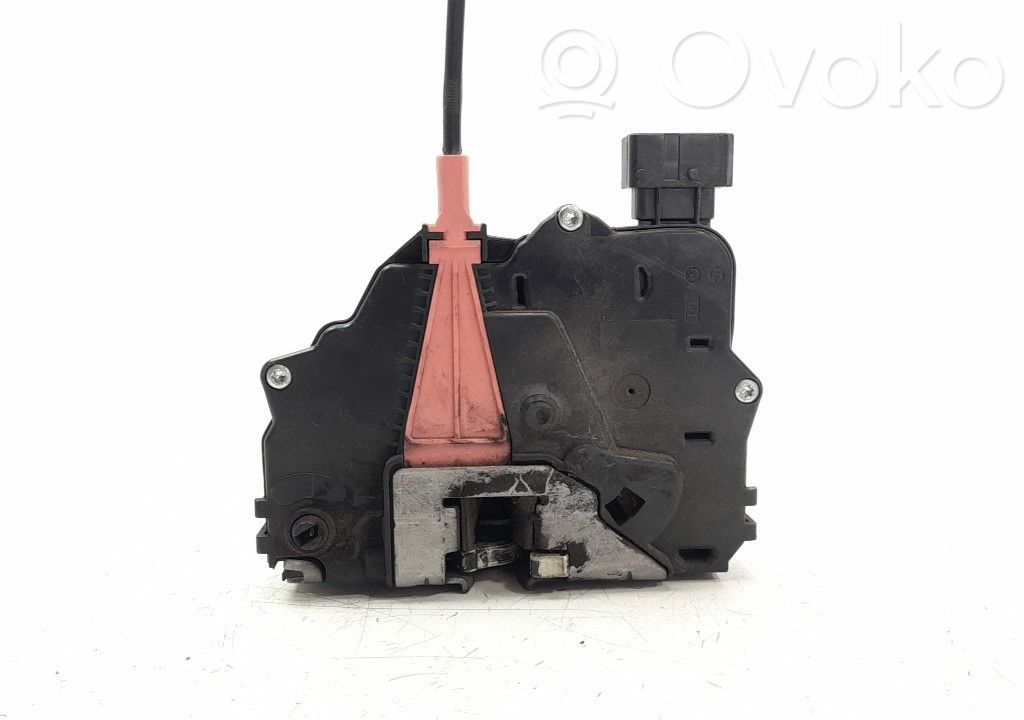 Rear door lock   13431845