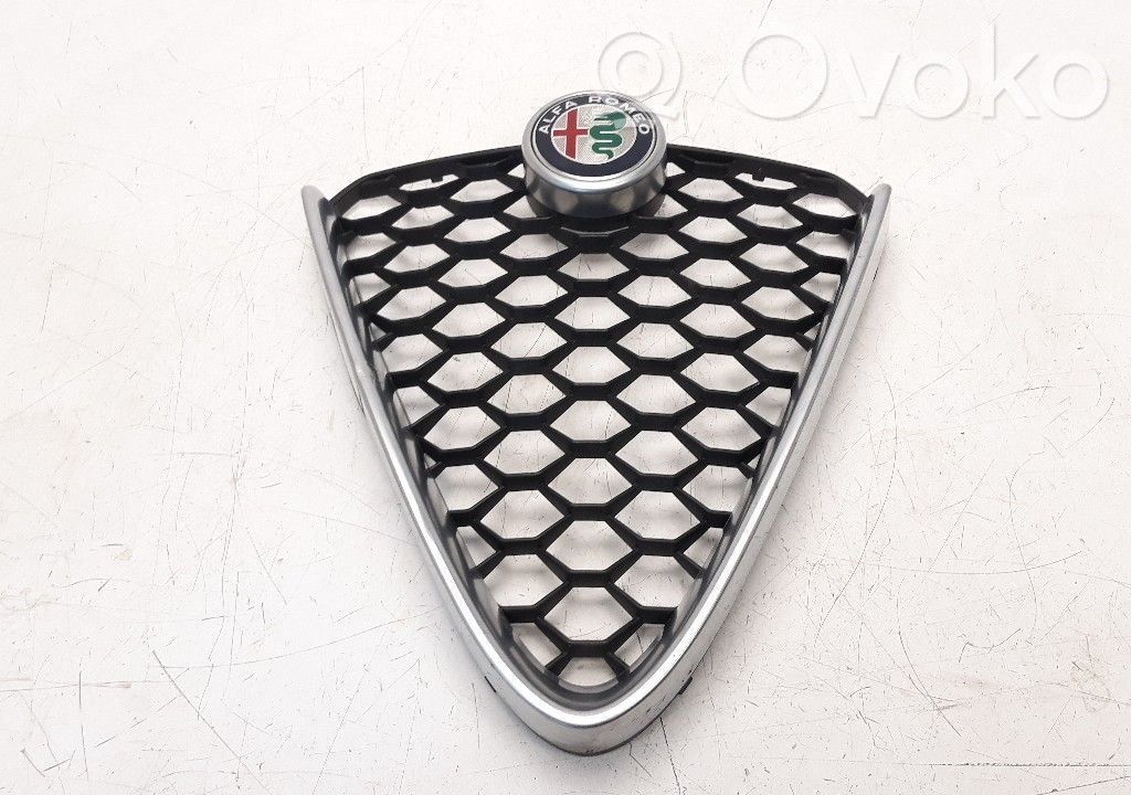 Alfa Romeo Giulia Etusäleikkö 