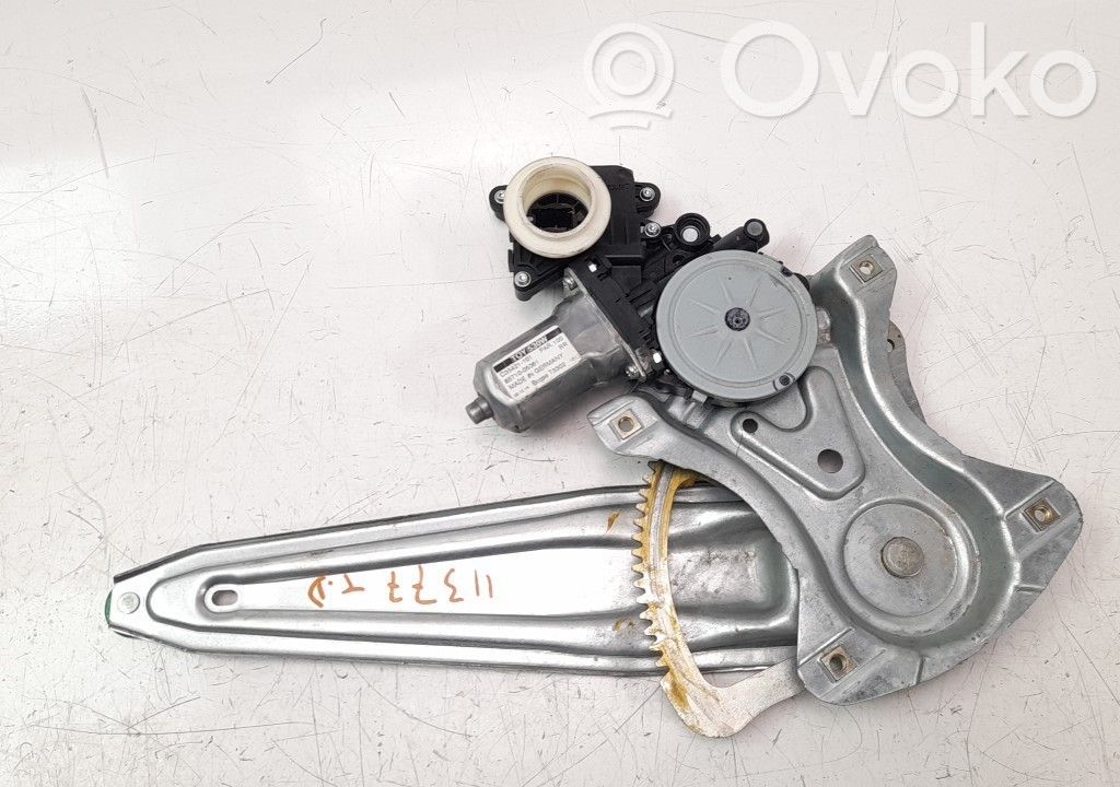 Toyota Avensis T270 Alzacristalli della portiera posteriore con motorino