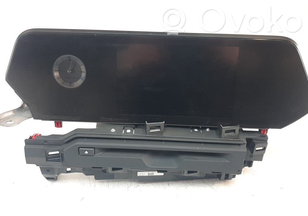 Lexus UX Radio/CD/DVD/GPS head unit 