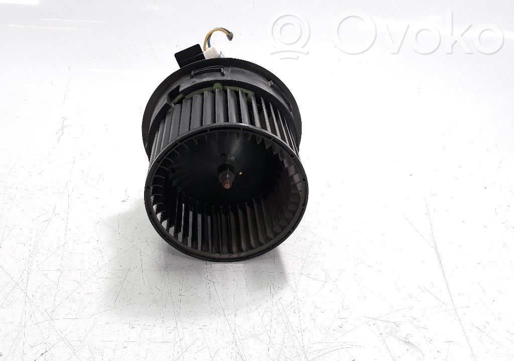 Nissan Juke II F16 Ventola riscaldamento/ventilatore abitacolo 