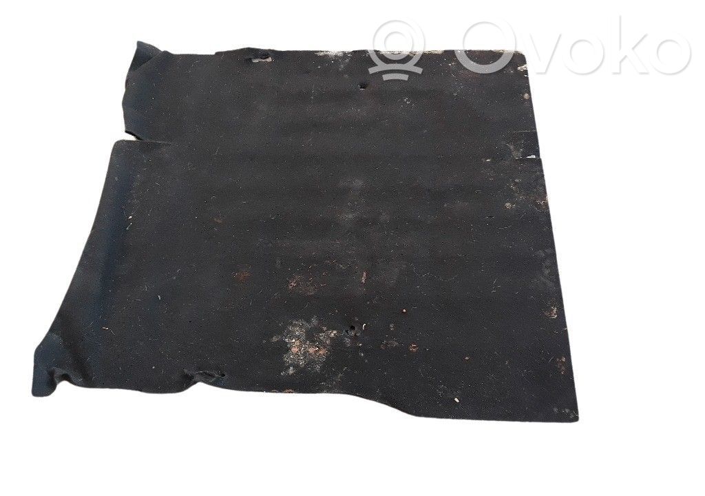Trunk/boot mat liner