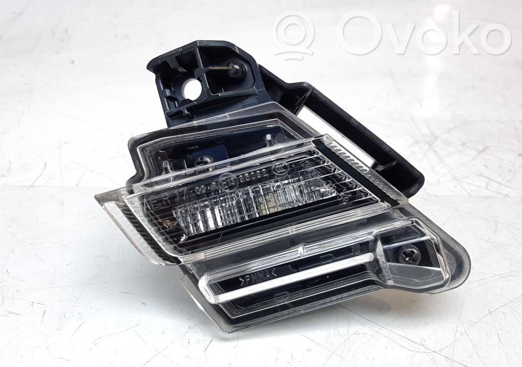 Lexus UX Reverse light 