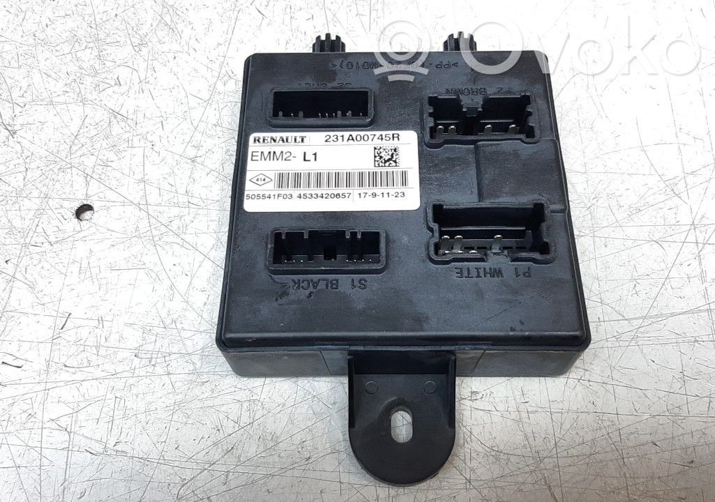 Sonstige Steuergeräte / Module   231A00745R