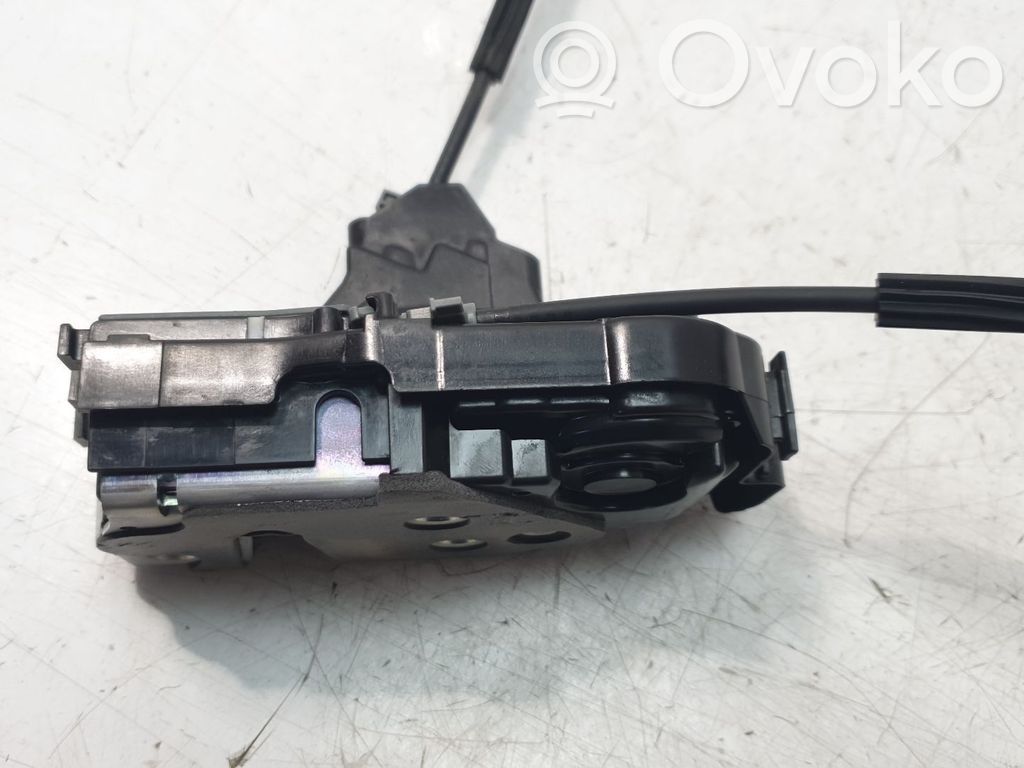 Ford Kuga III Galinių durų spyna 