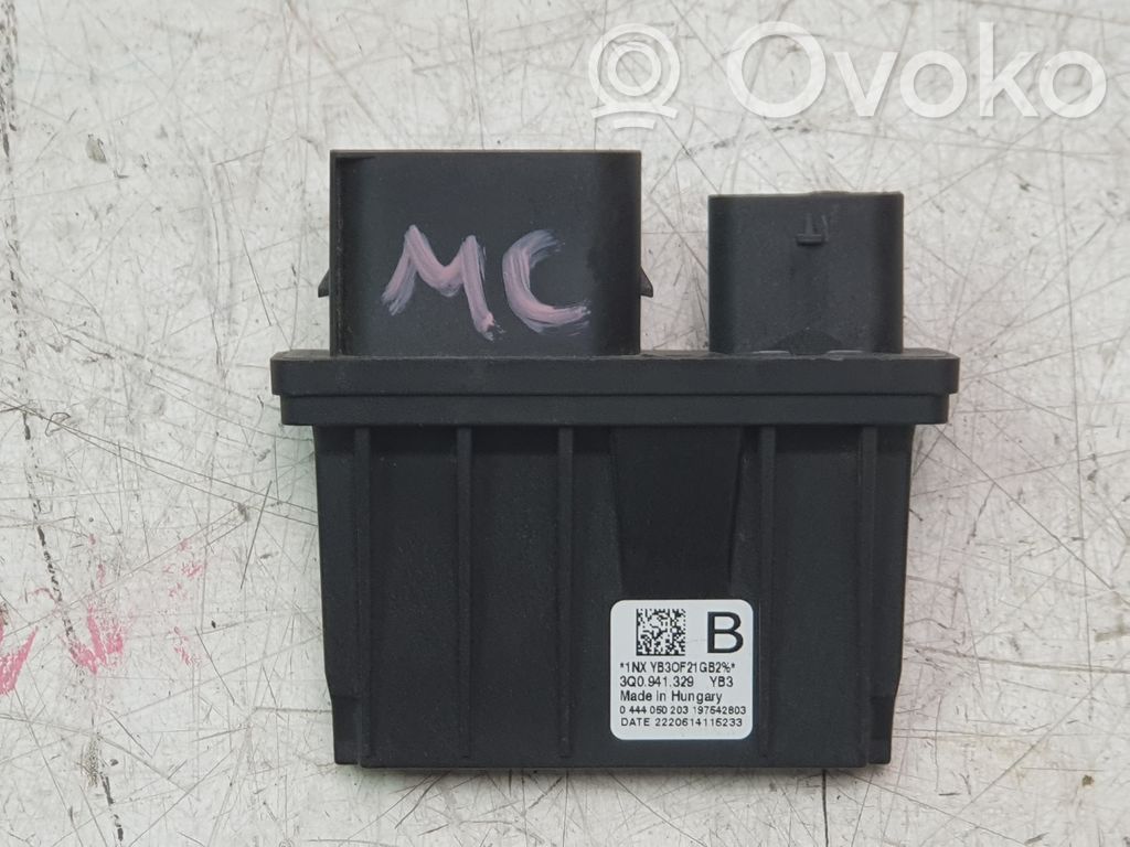 Autres unités de commande / modules   3Q0941329