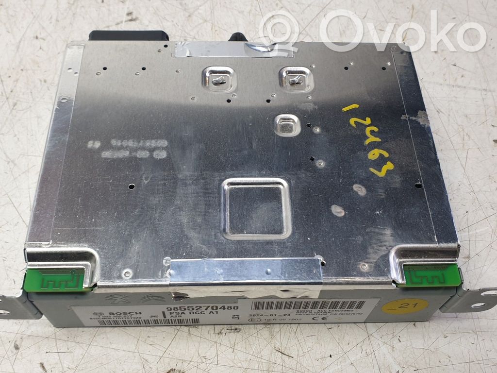 Panel / Radioodtwarzacz CD/DVD/GPS   9855270480