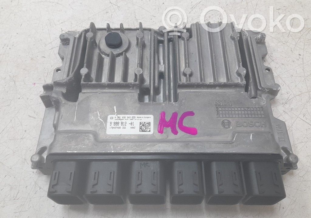 BMW 1 F40 Engine control unit/module 