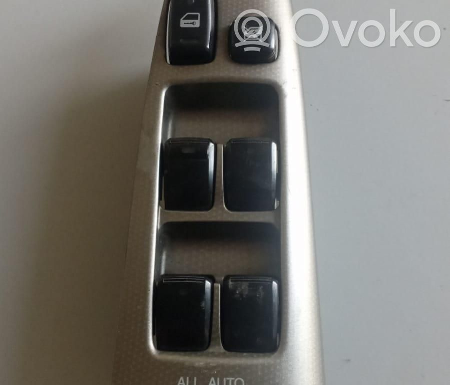 Toyota Corolla Verso E121 Przyciski szyb 
