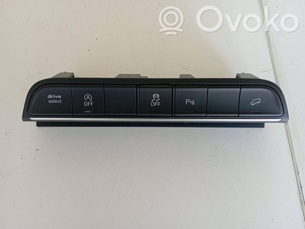Audi Q3 8U Un conjunto de interruptores 