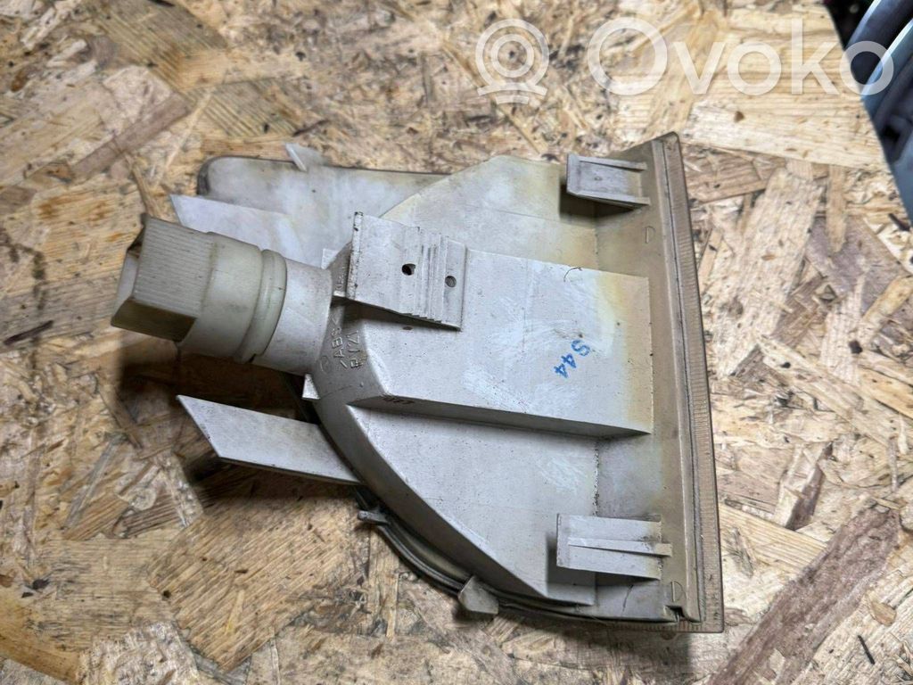 Mercedes-Benz Sprinter W901 W902 W903 W904 Semnalizator față 