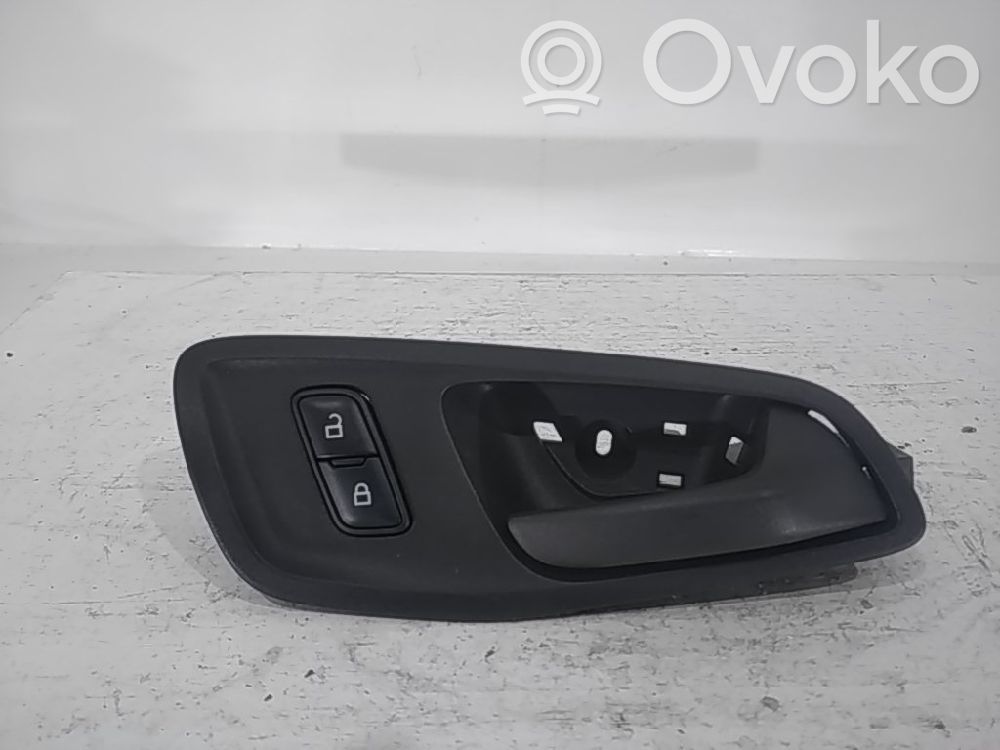 Ford Transit Manecilla interna puerta delantera 