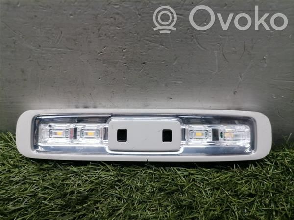 Mercedes-Benz C W205 Innenraumbeleuchtung vorne