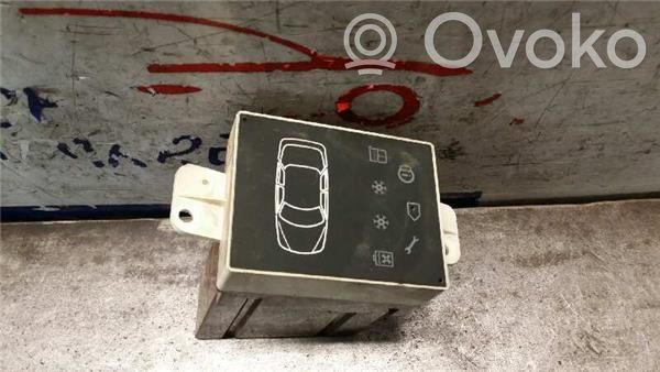 Unidad de control/módulo del motor   97BB10K910