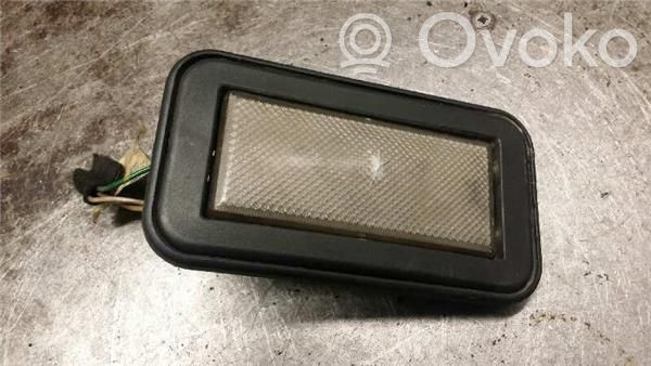 Éclairage lumière plafonnier avant