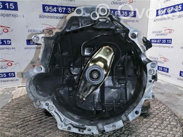 Volkswagen PASSAT B3 Manualna 5-biegowa skrzynia biegów 