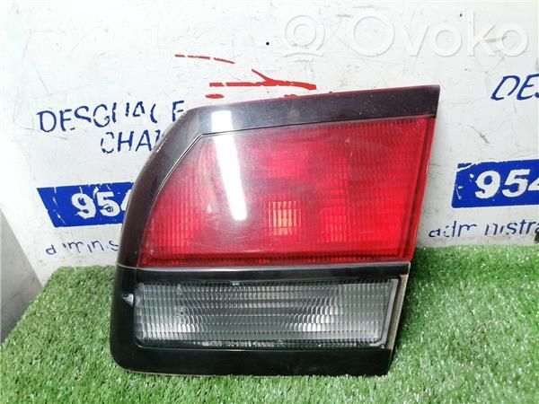 Lámpara de faros/luces traseros