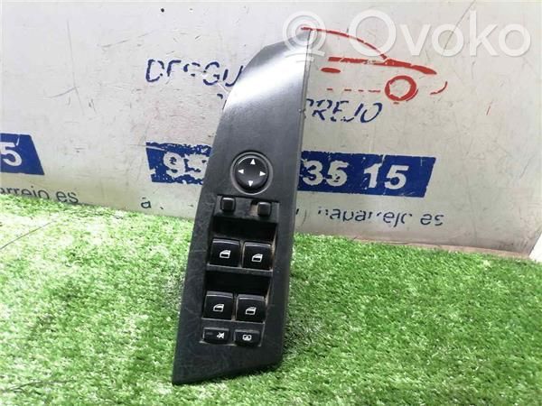 Electric window control switch   6939106,6939106
