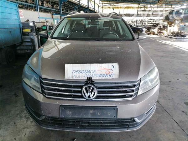 Volkswagen PASSAT B5.5 Lampada fanale posteriore 
