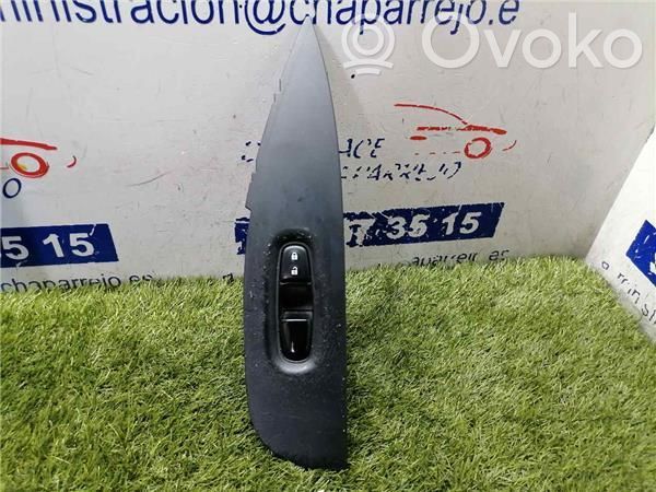 Nissan Qashqai Interruttore di controllo dell’alzacristalli elettrico