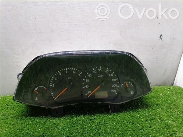 Ford Focus Geschwindigkeitsmesser Cockpit 