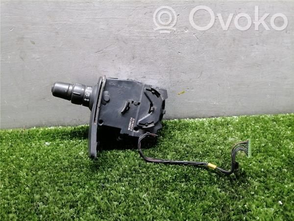 Renault Modus Daudzfunkciju vadības slēdzis / poga 