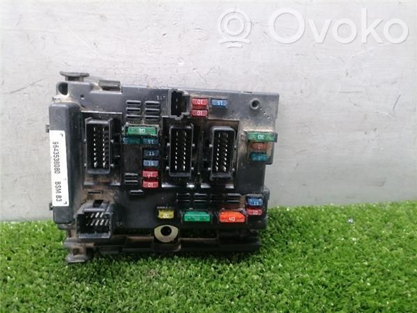 Citroen Xsara Ramka / Moduł bezpieczników 