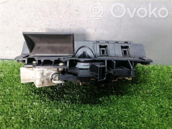 Lastausoven ulkokahva   4B0827565,809827565