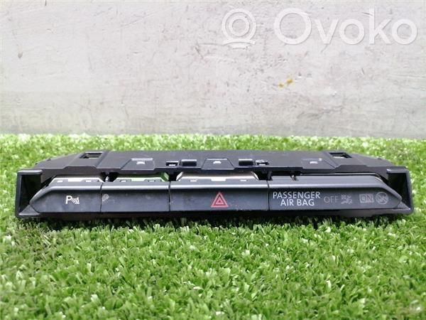 Botón interruptor de luz de peligro   3G1853770A,3G1853770A