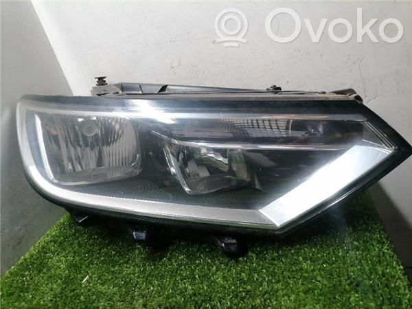 Volkswagen PASSAT B8 Faro/fanale 