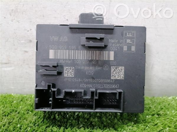 Mukavuusmoduuli   5Q0959595E,5Q0959595B